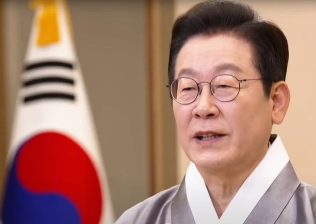 ▲ 이재명 대통령이 지난 10월 4일 영상 메시지를 통해 추석 명절 인사를 전하고 있다. ⓒKTV 캡처