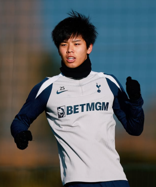 ▲ 일본 수비수 다카이가 토트넘에서 1경기도 뛰지 못한 채 독일로 임대를 떠났다.ⓒ토트넘 제공