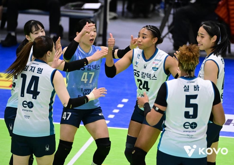 ▲ GS칼텍스가 실바의 37점을 앞세워 현대건설의 9연승을 제지했다.ⓒKOVO 제공