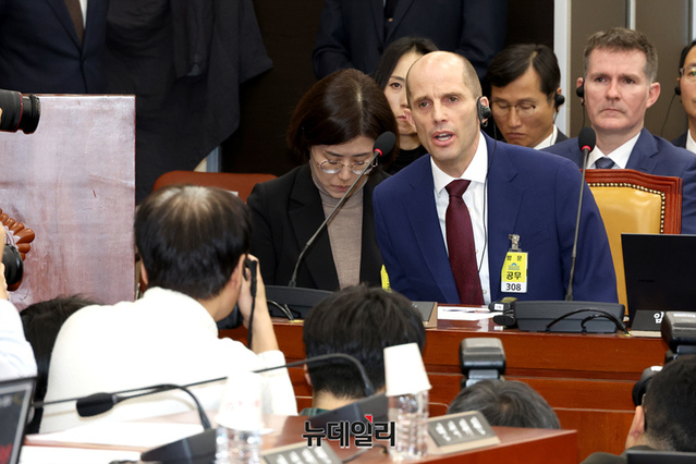 ▲ 국회 불려나온 해롤드 로저스 쿠팡 대표이사 ⓒ이종현 기자