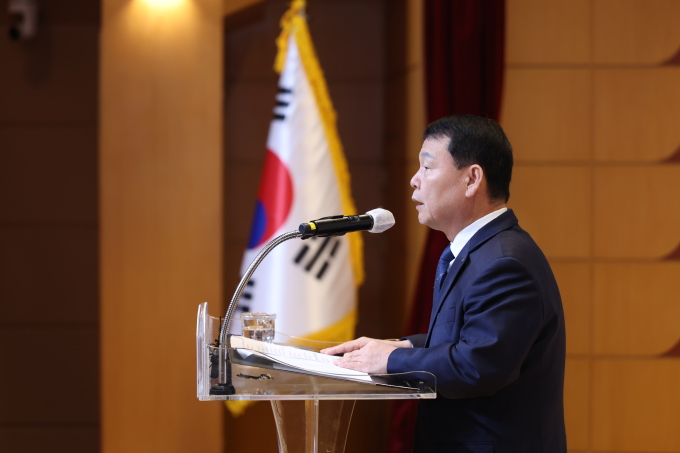 ▲ 윤석대 한국수자원공사(K-water) 사장이 지난 2일 대전 본사에서 열린 '2026년 시무식'에서 새해 경영방침을 제시하고 있다. ⓒ한국수자원공사