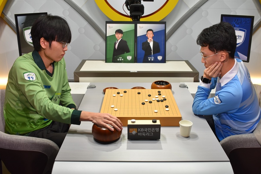 ▲ 한국 랭킹 1위 신진서 9단이 9전 전승을 기록했다.ⓒ한국기원 제공