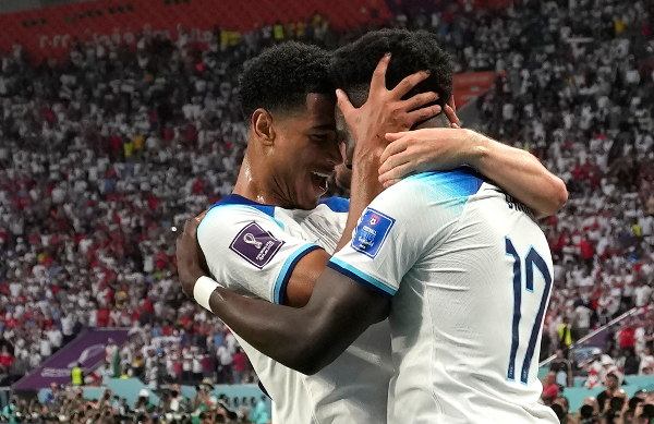 ▲ 잉글랜드 대표팀의 핵심 주드 벨링엄과 부카요 사카.ⓒ연합뉴스 제공