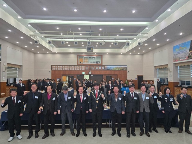 ▲ ‘2026년 봉화군 신년교례회’가 지난 5일 오전 10시 봉화군청 대회의실에서  개최했다.ⓒ봉화군