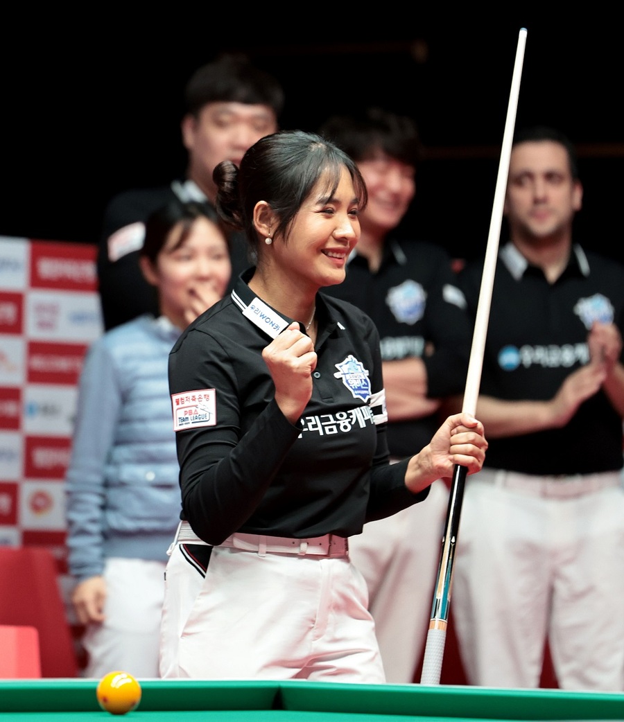 ▲ 스롱을 앞세운 우리금융캐피탈이 '천적' SK렌터카까지 꺾으며 5라운드 우승에 한발 다가갔다.ⓒPBA 제공