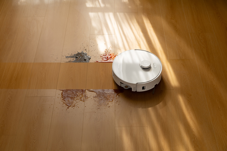 ▲ 로보락이 CES 2026에서 공개한 Qrevo Curv 2 Flow 제품 모습. ⓒ로보락