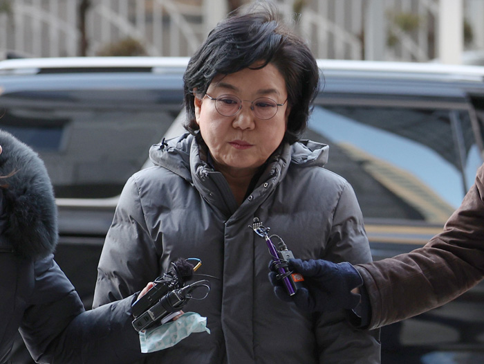 ▲ 이혜훈 기획예산처 장관 후보자가 지난 8일 서울 중구 예금보험공사에 마련된 청문회 준비 사무실로 출근하던 중 취재진의 질문을 받고 있다. ⓒ뉴시스