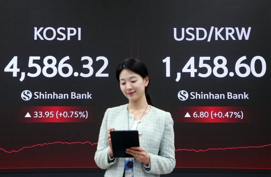 ▲ 신한은행 딜링룸. ⓒ신한은행