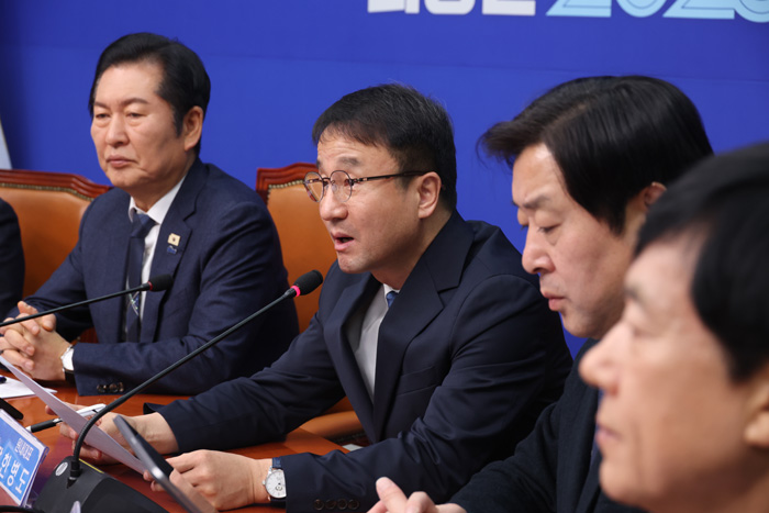 ▲ 한병도 더불어민주당 원내대표가 12일 국회에서 열린 최고위원회의에서 발언을 하고 있다. ⓒ뉴시스