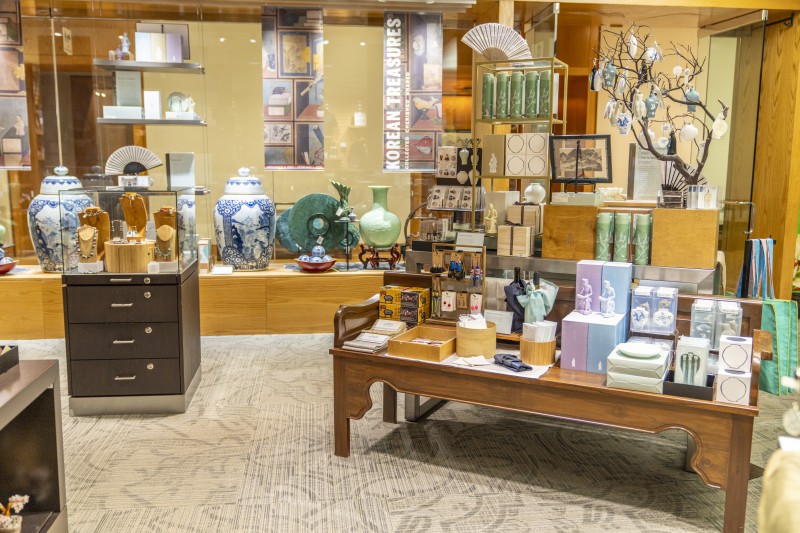 ▲ 스미스소니언 국립아시아박물관 상품관.ⓒ국립박물관문화재단