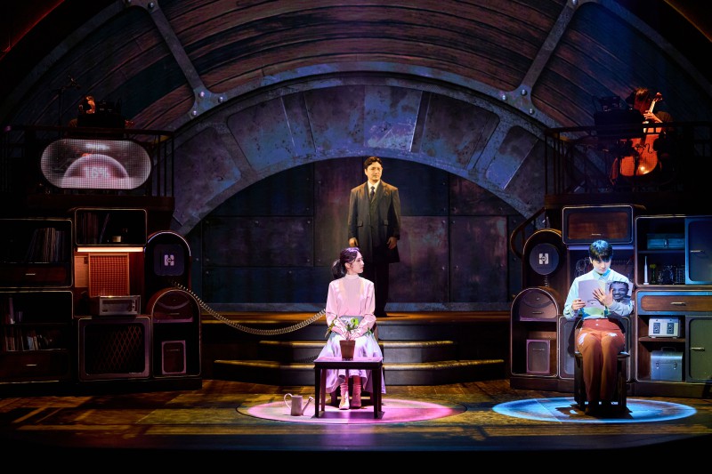 ▲ 뮤지컬 '어쩌면 해피엔딩' 공연 사진.ⓒNHN링크