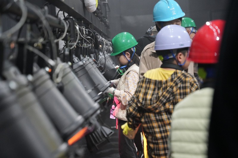 ▲ 이머시브 뮤지컬 '극장의 도로시' 공연 사진.ⓒ강동문화재단