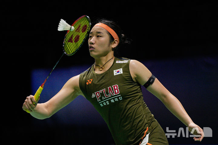 ▲ 안세영이 41분 만에 오쿠하라를 꺾고 인도오픈 16강에 올라섰다.ⓒ뉴시스 제공