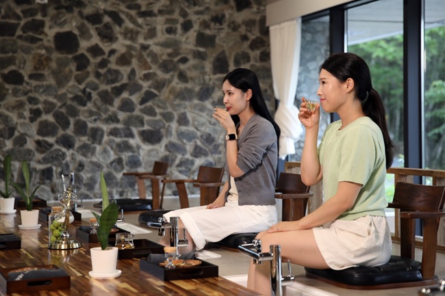 ▲ 한방 족욕 프로그램. ⓒ강원랜드