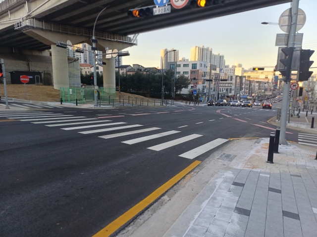 ▲ 사거리를 통합한 처인구 역북동 명지교차로 전경. ⓒ용인시 제공