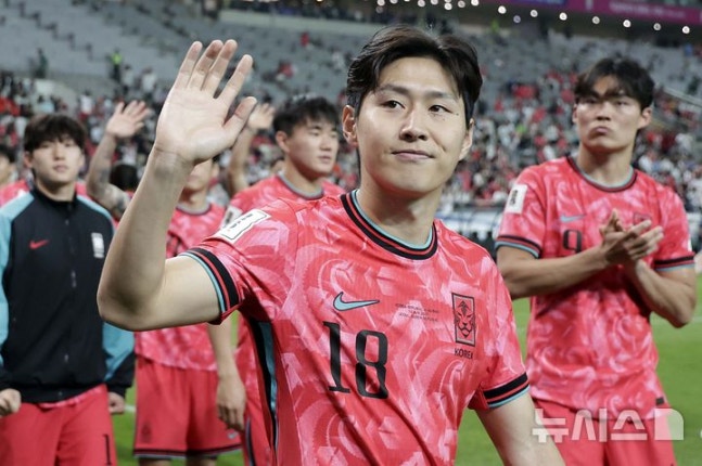 ▲ 한국 대표팀의 미래 이강인이 벌써 24세다. 그를 이을 10대 유망주가 한국 대표팀에는 보이지 않는다.ⓒ뉴시스 제공