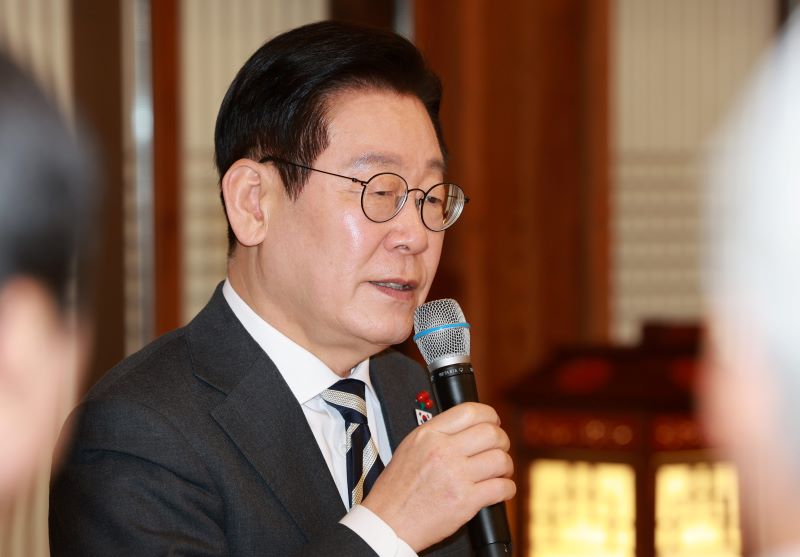 ▲ 이재명 대통령이 16일 청와대 상춘재에서 열린 정당 지도부 초청 오찬에서 인사말을 하고 있다. ⓒ뉴시스