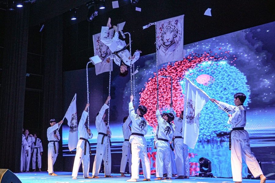 ▲ 경상북도는 청년들이 지역을 떠나지 않고 삶의 터전에 안착할 수 있는 실질적인 해법을 제시하고자 ‘2026 K-U시티 문화콘텐츠 활성화 사업’ 참여 대학을 오는 2월 6일까지 공모한다.ⓒ경북도