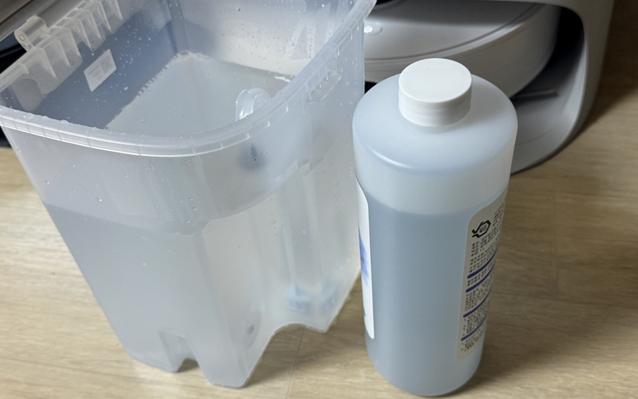 ▲ 자동세제 디스펜서 기능이 없어서 직접 세제를 넣어야 했다. ⓒ김재홍 기자