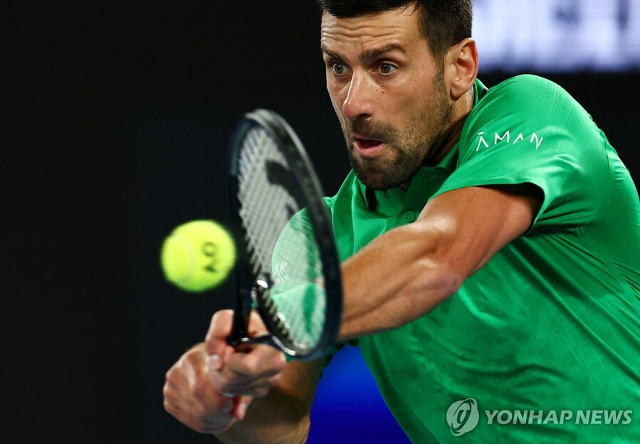 ▲ '전설' 조코비치가 여유럽게 호주오픈 1회전을 통과했다.ⓒ연합뉴스 제공