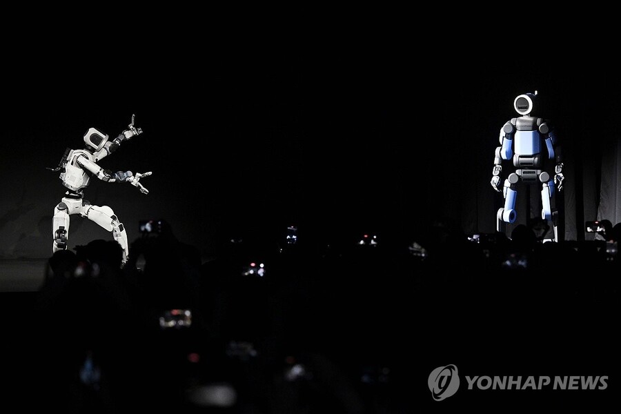 ▲ 미국 라스베이거스에서 열린 CES 2026에서 현대차그룹의 휴머노이드 로봇 '아틀라스'가 스포트라이트를 받고 있다. ⓒ연합뉴스