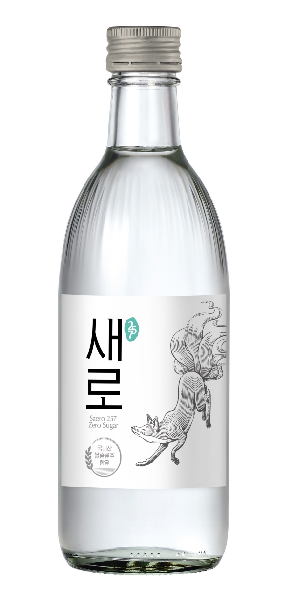 ▲ 리뉴얼되는 새로 병ⓒ롯데칠성음료