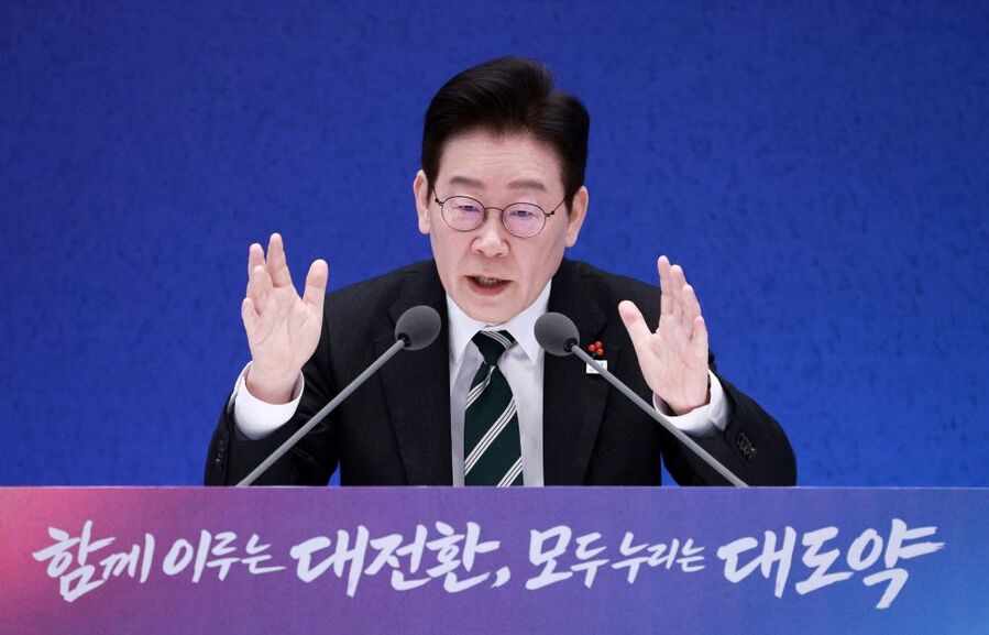 ▲ 이재명 대통령이 21일 청와대 영빈관에서 열린 2026년 신년 기자회견에서 발언하고 있다. ⓒ뉴시스