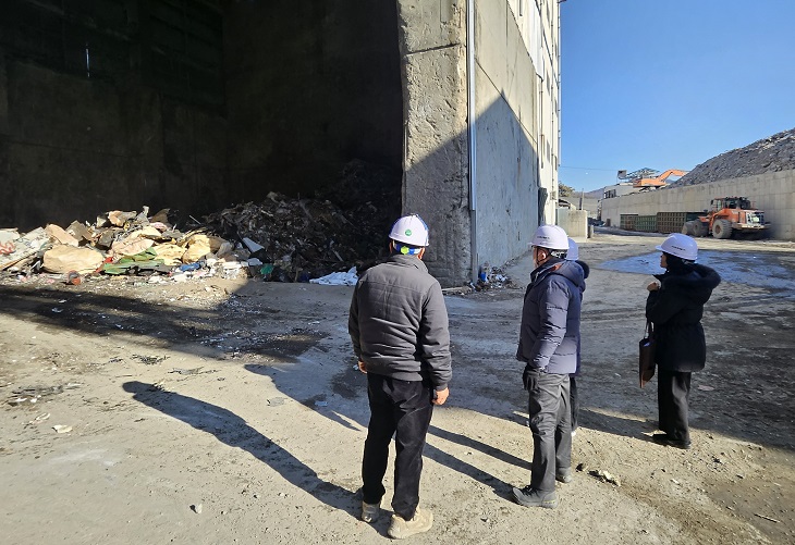 ▲ 청주시 환경관리본부는 20일부터 수도권 생활쓰레기 유입과 관련, 지역내 소각장에 대한 특별 점검을 실기하고 있다.