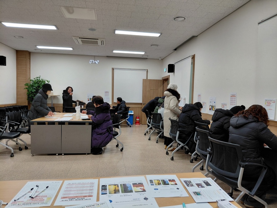 ▲ 경산시(시장 조현일)는 도심 내 길고양이 개체 수를 체계적으로 관리하고 주민 생활 불편을 줄이기 위해 ‘2026년도 길고양이 중성화(TNR) 사업’ 신청 접수를 실시한다.ⓒ경산시