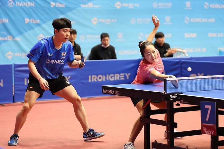 ▲ 세계 랭킹 2위 임종훈-신유빈 조가 가까스로 '제79회 종합선수권' 4강에 올랐다.ⓒ대한탁구협회 제공