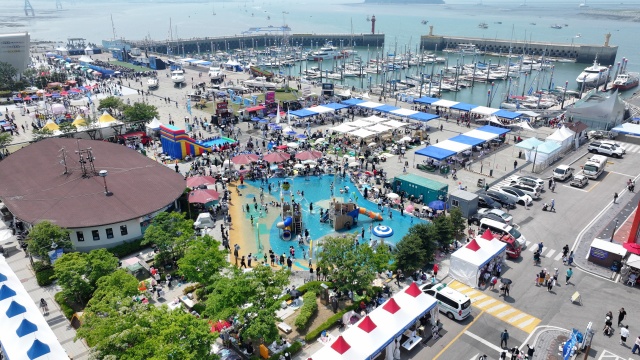 ▲ 2025년 화성 뱃놀이 축제 현장(자료사진)ⓒ화성시 제공