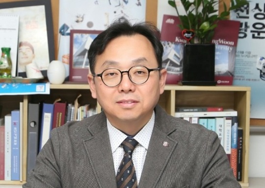 ▲ (사)아시아유럽미래학회 신임 회장에 취임한 김정권 교수.ⓒ광운대