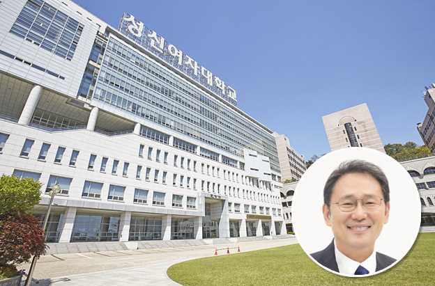 ▲ 성신여자대학교 전경. 우측 하단은 이성근 총장.ⓒ성신여대