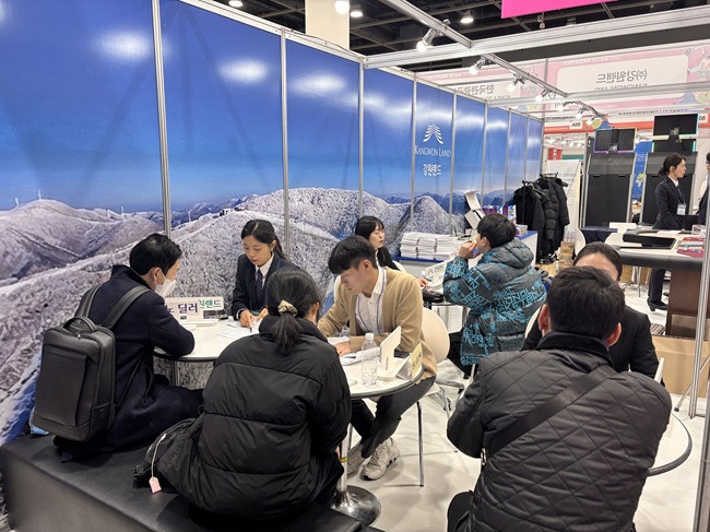 ▲ 공공기관 채용정보 박람회 상담부스 현장 모습. ⓒ강원랜드
