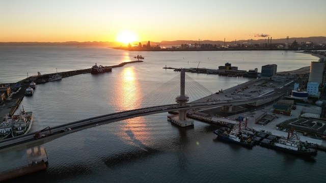 ▲ 해오름대교 일출 사진.ⓒ포항시