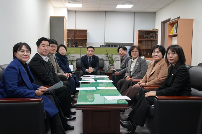 ▲ 운영위원회. ⓒ춘천시의회