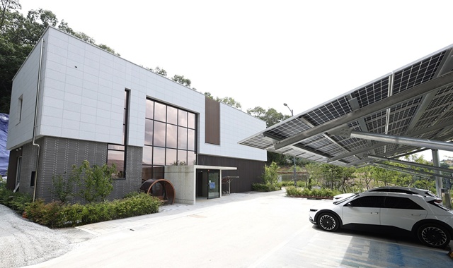 ▲ 반려동물 전문 장례시설 '반려마루 추모관'. ⓒ경기도 제공