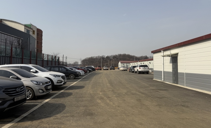 ▲ 시흥시는 LH 현장사업소 주차장을 개방해 군자동일대 주차난 해소에 나서고 있다  ⓒ시흥시 제공