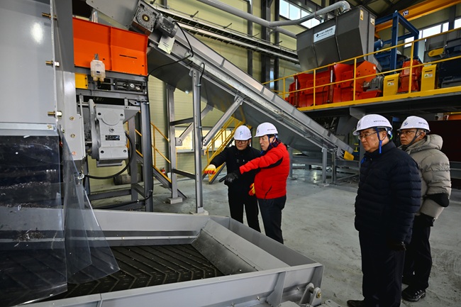 ▲ 이병선 속초시장은 28일 임시가동 중인 해당시설을 방문해 현장을 점검했다. ⓒ속초시