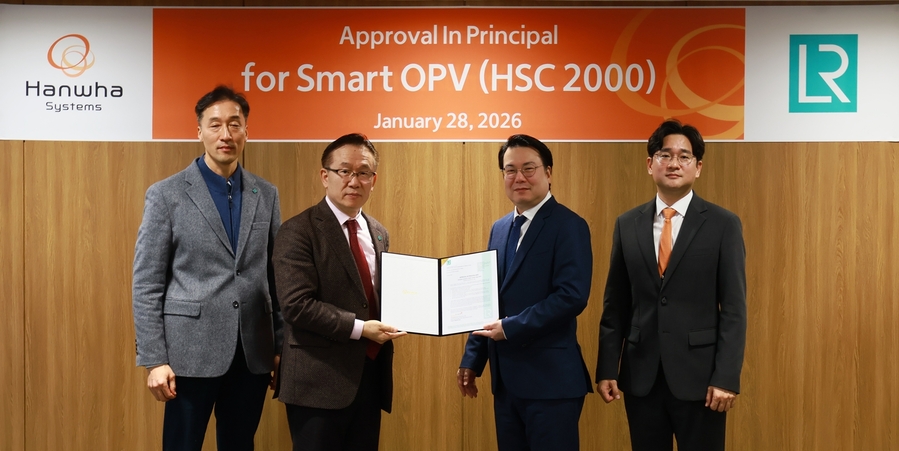 ▲ 한화시스템은 영국 로이드선급으로부터 국내 최초 ‘스마트 다목적 전투함’ 개념설계 인증을 획득했다. ⓒ한화시스템