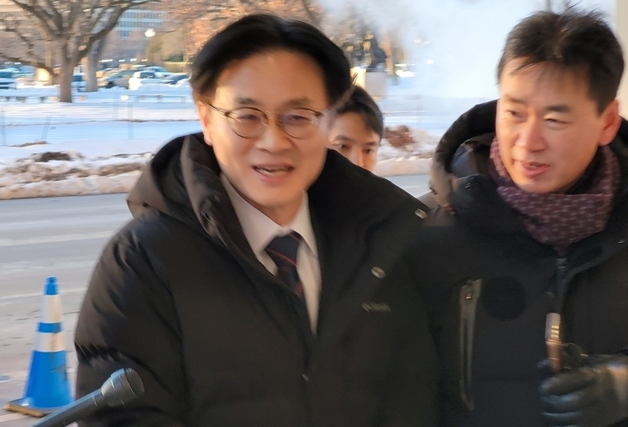 ▲ 러트닉 만나기 위해 미 상무부 찾은 김정관 산업부 장관. ⓒ연합뉴스