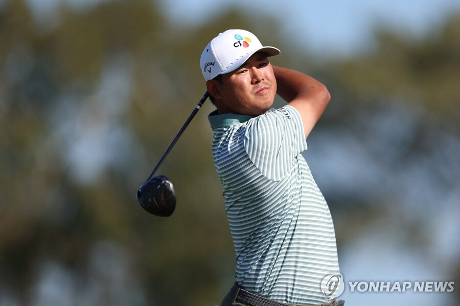 ▲ 김시우가 PGA 투어 파머스 인슈어런스오픈 3라운드에서 공동 3위로 올라섰다.ⓒ연합뉴스 제공