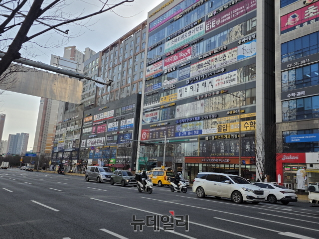 ▲ 다산동 일대 학원가 전경. ⓒ홍원표 기자