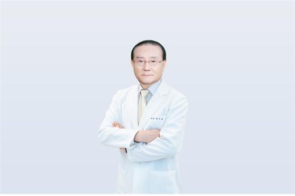 ▲ 사랑의소아청소년과의원 정기섭 원장