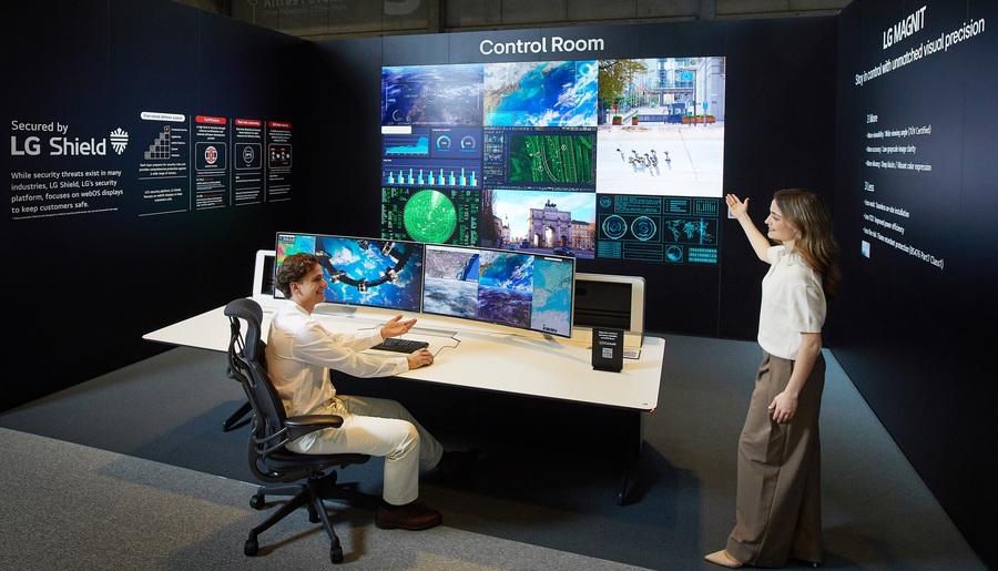 ▲ LG전자가 ISE 2026에서 호텔, 관제실, 미팅룸, 드라이브스루 등 공간 특성 맞춰 디스플레이 솔루션을 최적화해 제시한다. 안정적인 디스플레이 운영과 보안이 중요한 관제실에는 LG전자의 통합 보안시스템 ‘LG 쉴드(LG Shield)’도 소개한다.ⓒLG전자