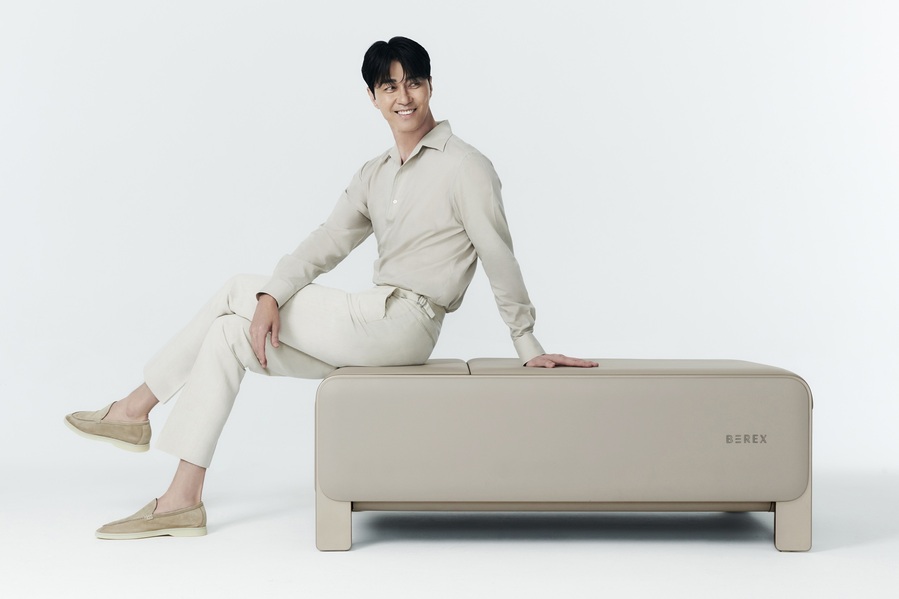 ▲ 코웨이는 의료기기 신제품을 출시하면서 광고모델로 배우 차승원을 선정했다. ⓒ코웨이