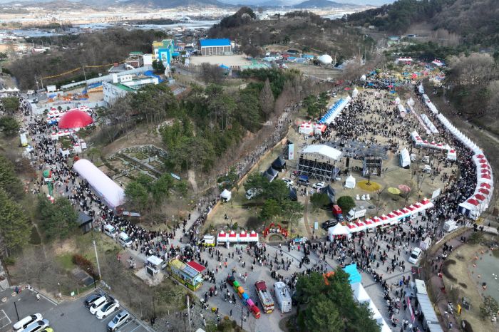 ▲ 지난해 논산딸기축제 모습.ⓒ논산시