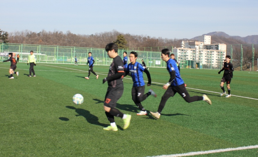 ▲ 동두천시 종합운동장에서 열린‘2026 동두천시장배 전국 대학동아리 CAMP-US 컵’축구대회가 마무리 됐다 ⓒ동두천시 제공