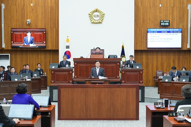 ▲ 경주시의회는 5일 본회의장에서 제295회 임시회 제2차 본회의를 열고 8일간의 임시회 일정을 마무리했다.ⓒ경주시의회