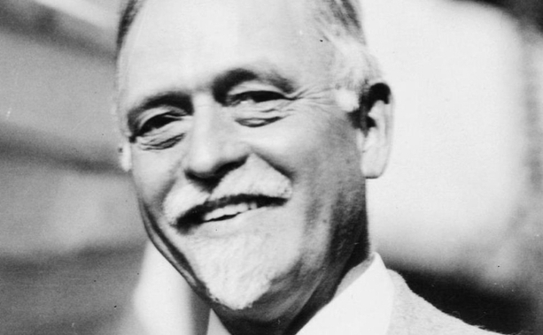 오천피에 취한 정부 … '포모 공화국'의 위험한 질주